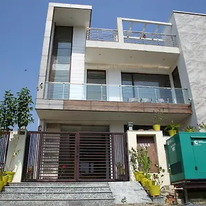 Bed & Breakfast 21, Agra (Uttar Pradesh)